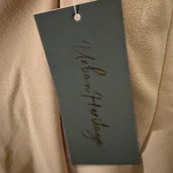 Elegant Soft Pink Women's Pants - Picture 3 of 5